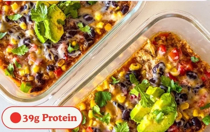 High-protein chicken enchilada bowls with cottage cheese for a healthy meal