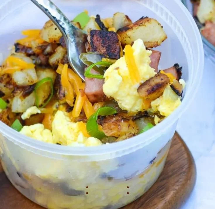 Healthy make-ahead breakfast bowls filled with nutritious ingredients.