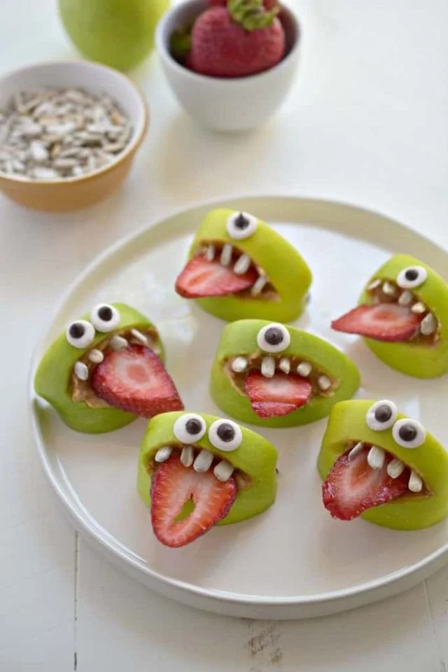 Healthy Halloween recipes for kids, featuring fun and nutritious festive snacks