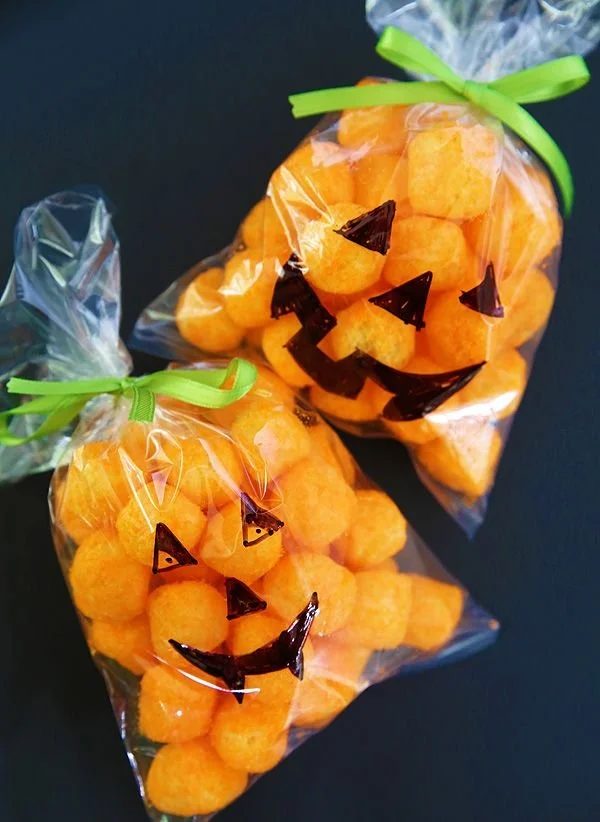 Easy Halloween classroom treats for kids with fun and festive designs.